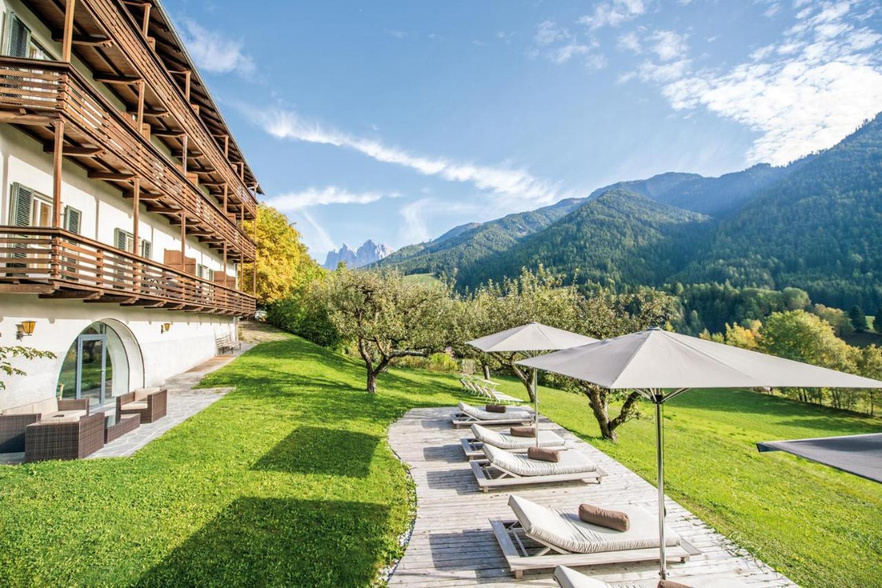 Hotel Kabis Фунес Экстерьер фото