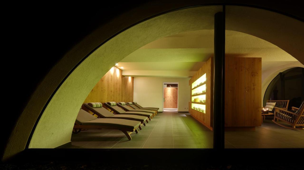 Hotel Kabis Фунес Экстерьер фото