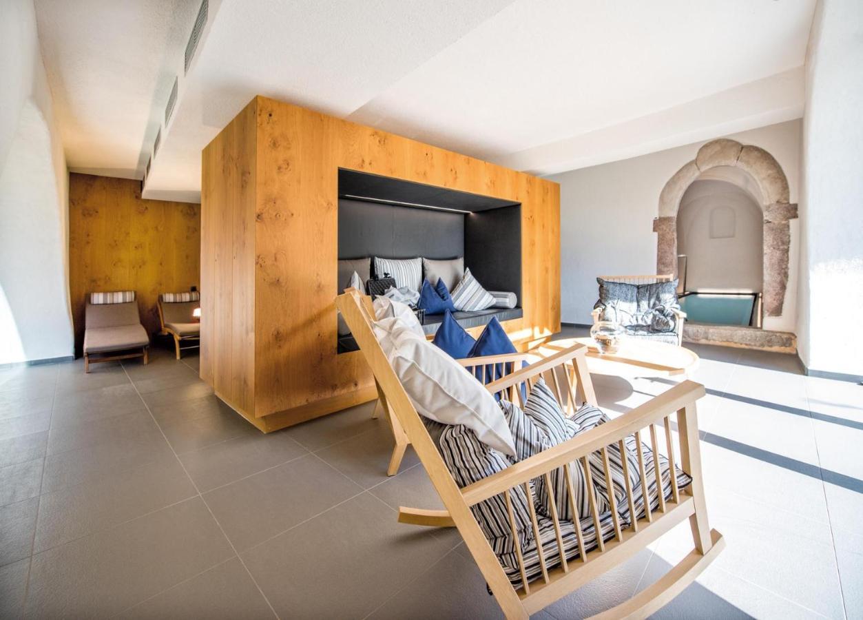 Hotel Kabis Фунес Экстерьер фото