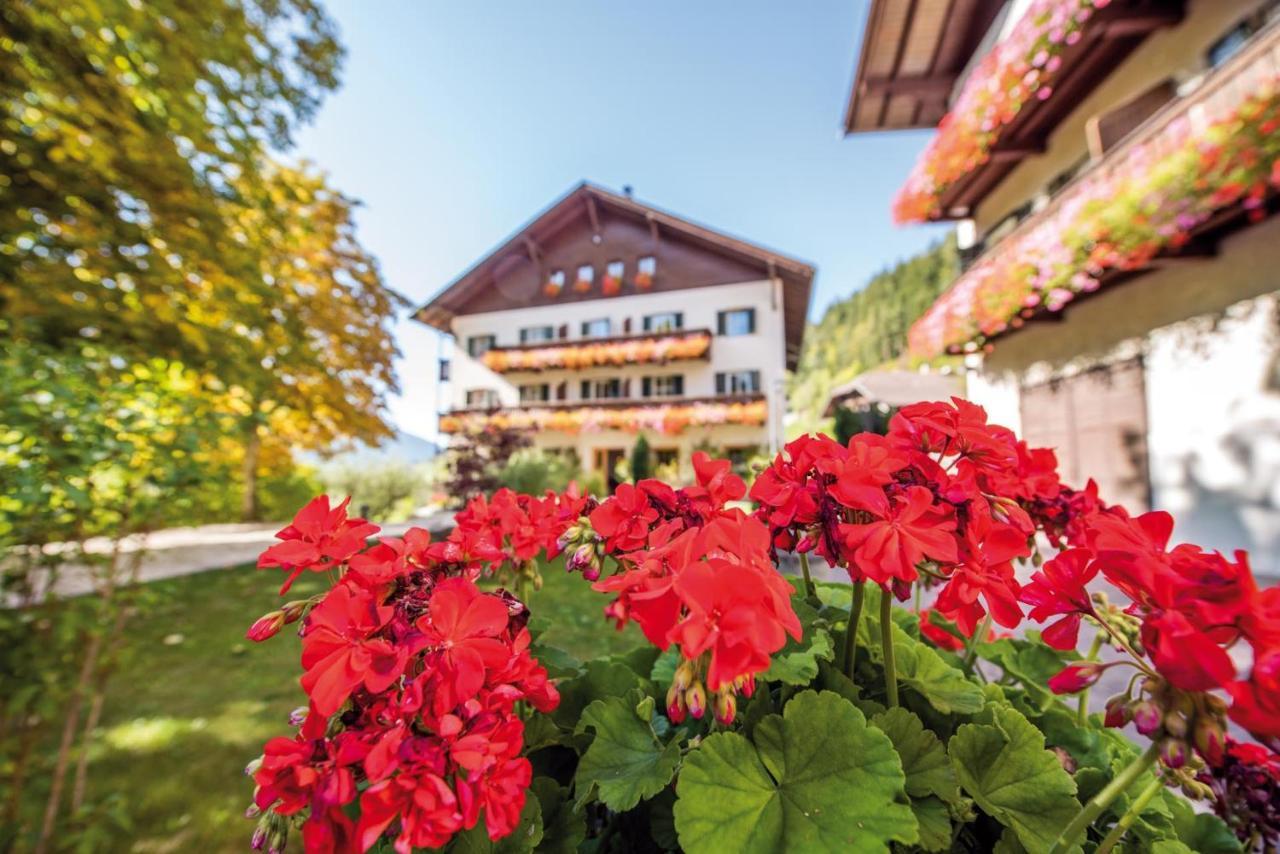 Hotel Kabis Фунес Экстерьер фото